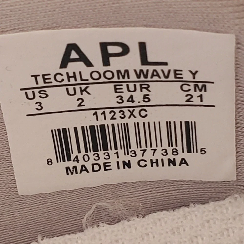 APL Techloom Wave Sneakers Big Kids 3 Grey Slip On Athletic Propulsion Labs Knit